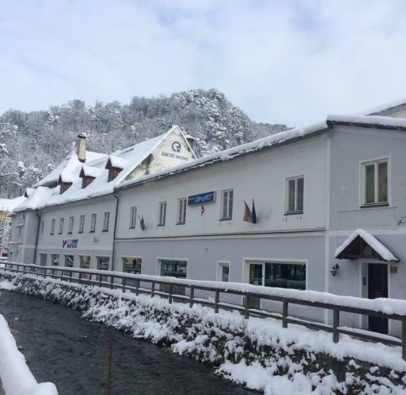 膳宿费 Penzion Sport