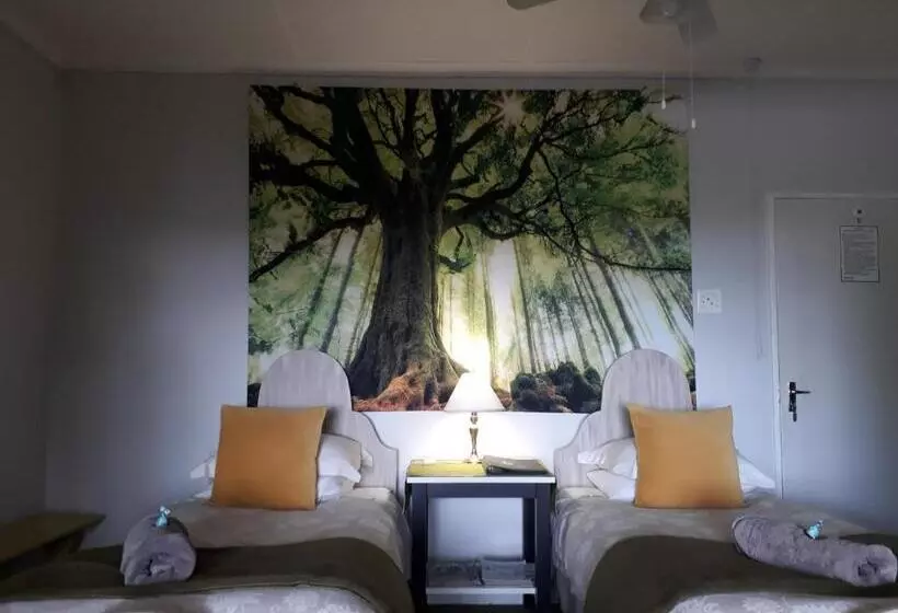 ペンション The Nest