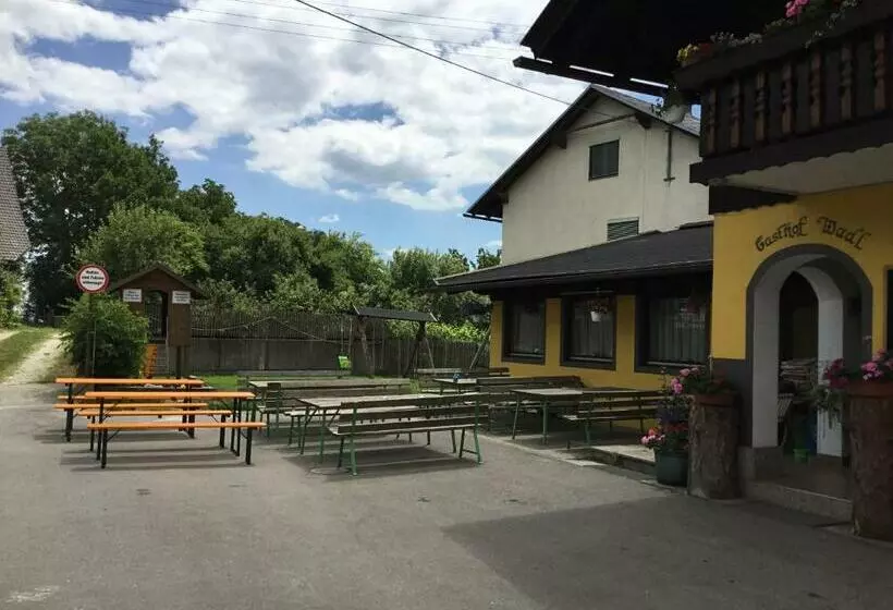 Retkeilymaja Gasthof Wadl