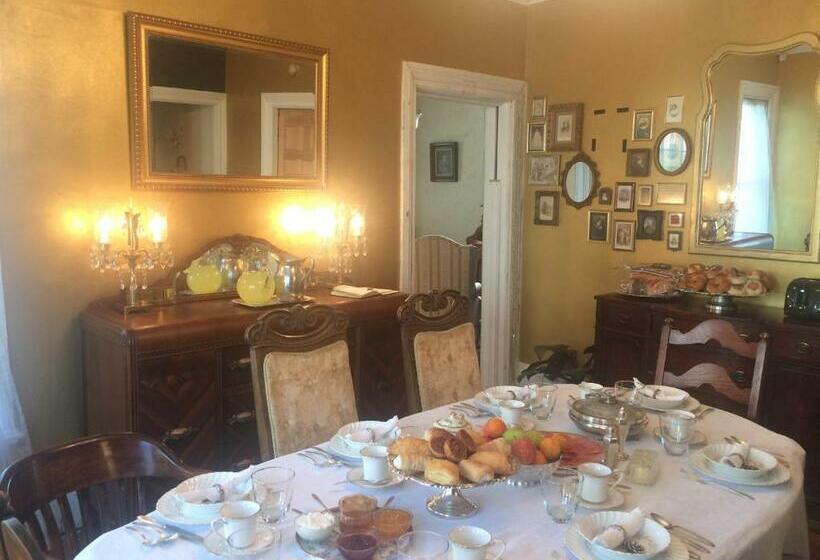 צימר Aaron House Of Niagara Falls