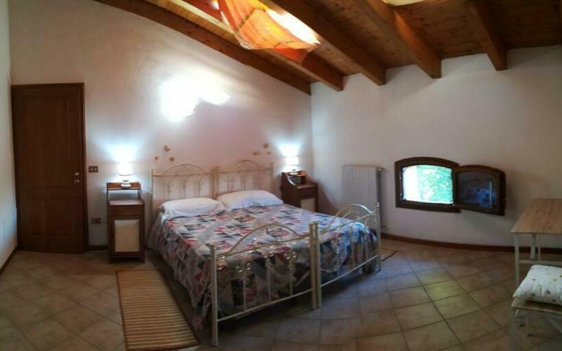 Aamiaismajoitus (B&B) Il Boschetto Di Morgana