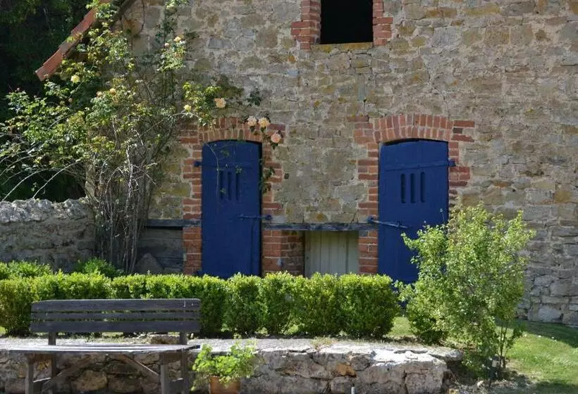 Aamiaismajoitus (B&B) Les Chambres De Souverain Moulin