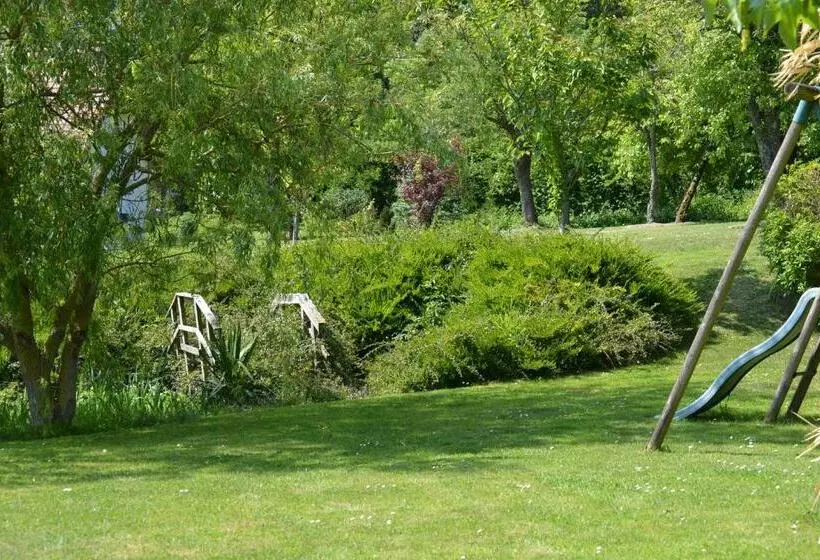 Aamiaismajoitus (B&B) Les Chambres De Souverain Moulin