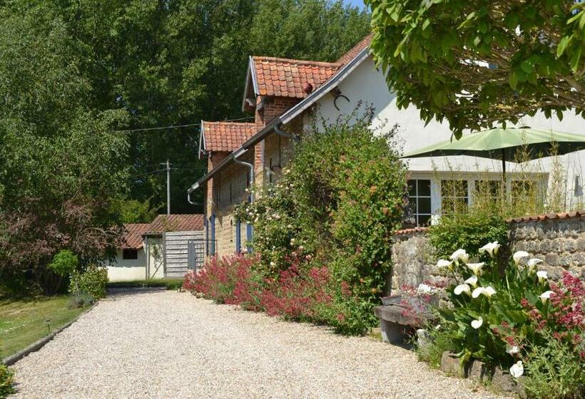 Bed and Breakfast Les Chambres De Souverain Moulin