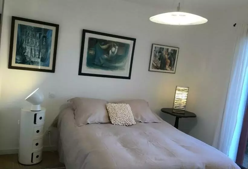 Aamiaismajoitus (B&B) Maison Fleurie