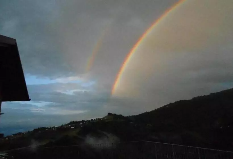 ホテル Agriturismo La Casa Nei Boschi
