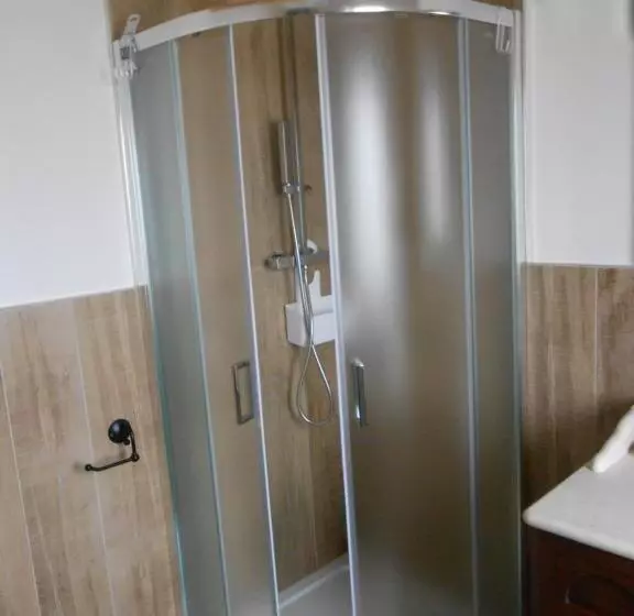 ホテル Agriturismo La Casa Nei Boschi