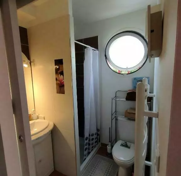 Majatalo Chez Régine