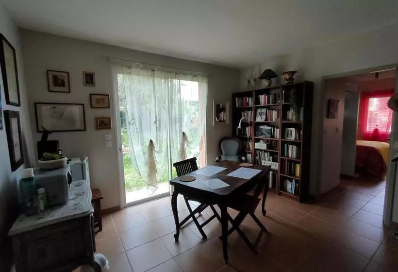 Majatalo Chez Régine