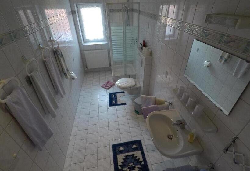 膳宿费 Gastehaus Reichle