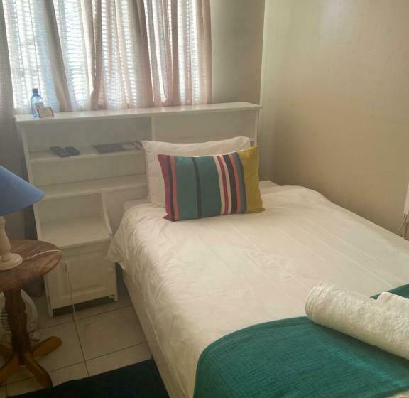 פנסיון Gibson Place