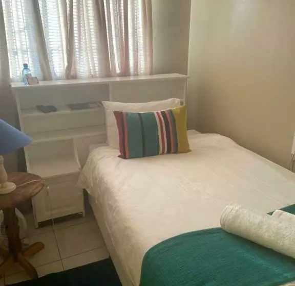 ペンション Gibson Place