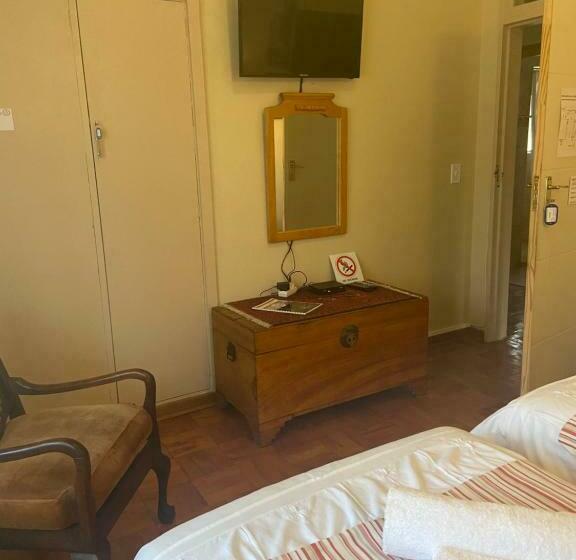 פנסיון Gibson Place