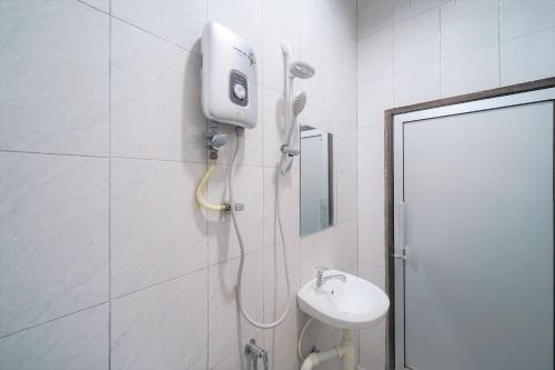 Spot On 89974 D Amigos Motel