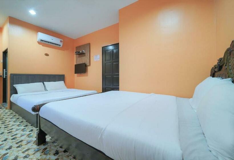 Spot On 89974 D Amigos Motel