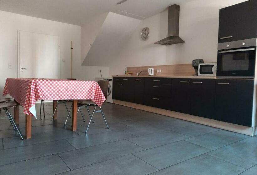 호스텔 Gästehaus Laienhof