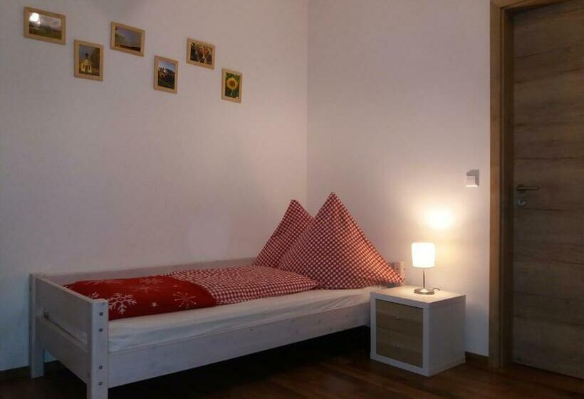 호스텔 Gästehaus Laienhof