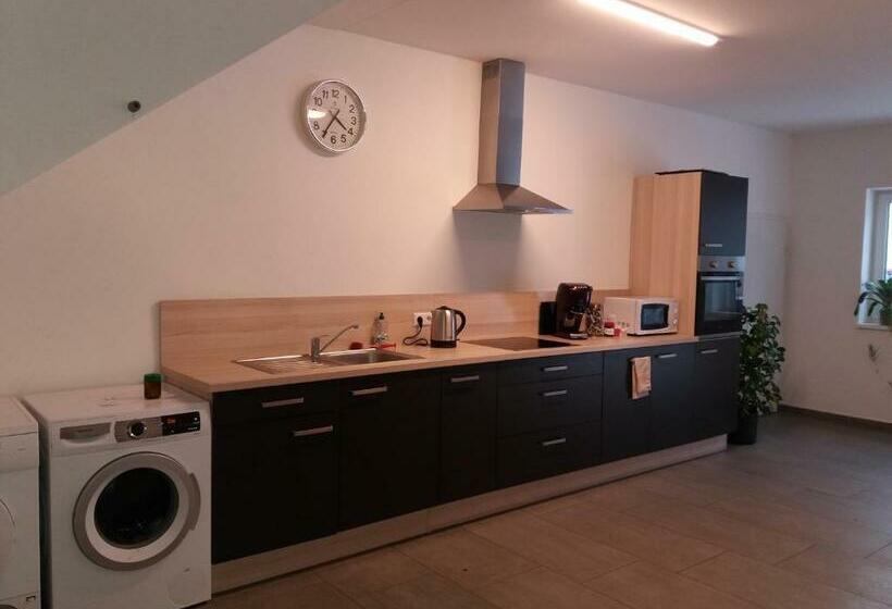 호스텔 Gästehaus Laienhof