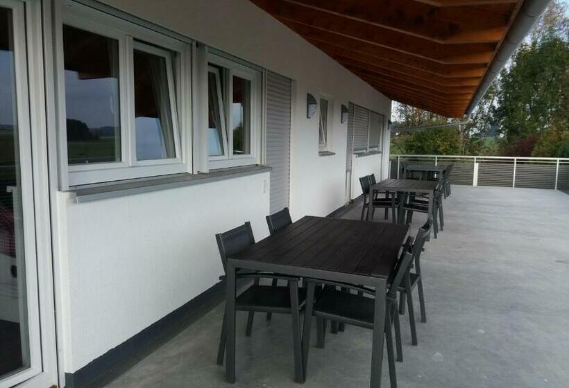 호스텔 Gästehaus Laienhof