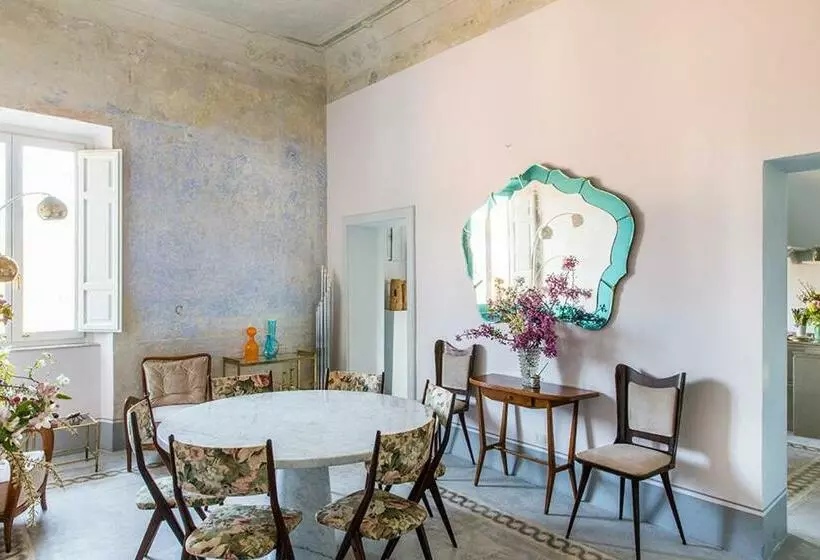 Casa Iris Bed And Breakfast