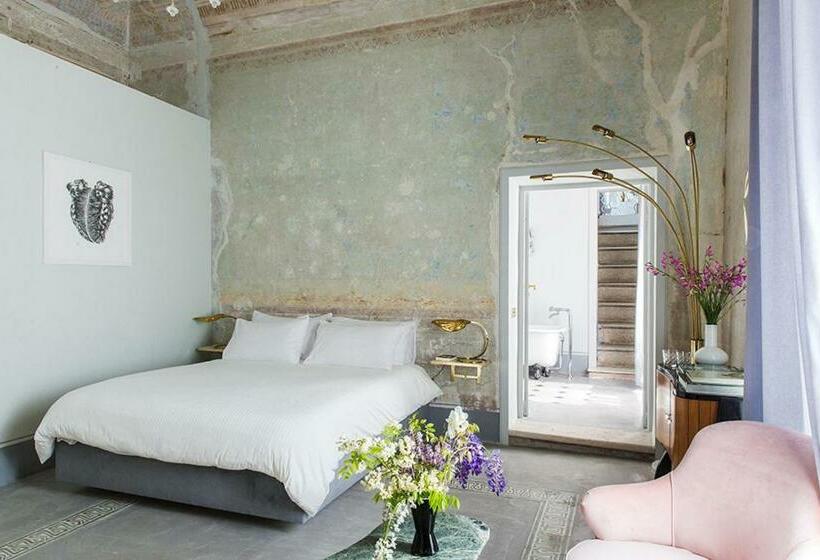 Casa Iris Bed And Breakfast