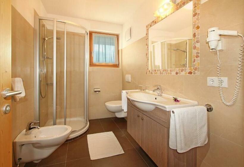 ホテル Ferienwohnung Mair Am Bach