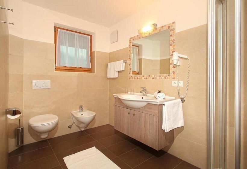 ホテル Ferienwohnung Mair Am Bach