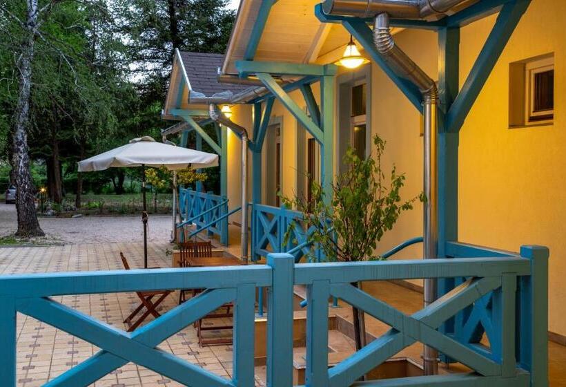 펜션 Balzsam Apartmanház