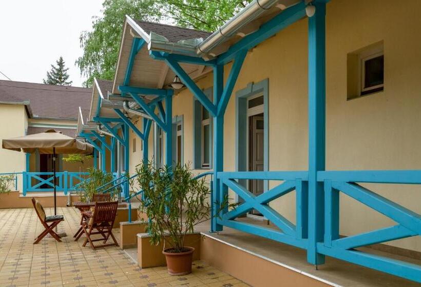 펜션 Balzsam Apartmanház