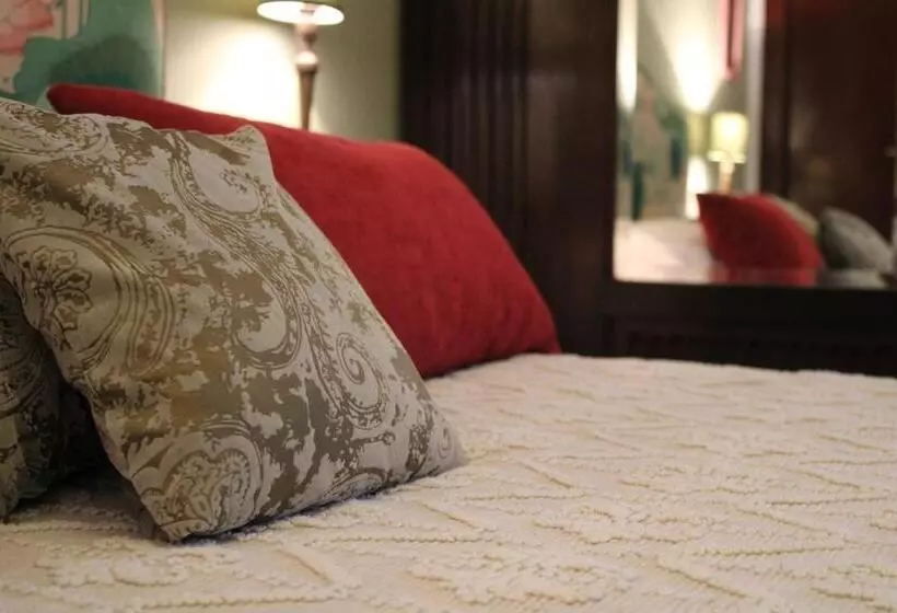 Aamiaismajoitus (B&B) Casa Da Aldeia Da Avó