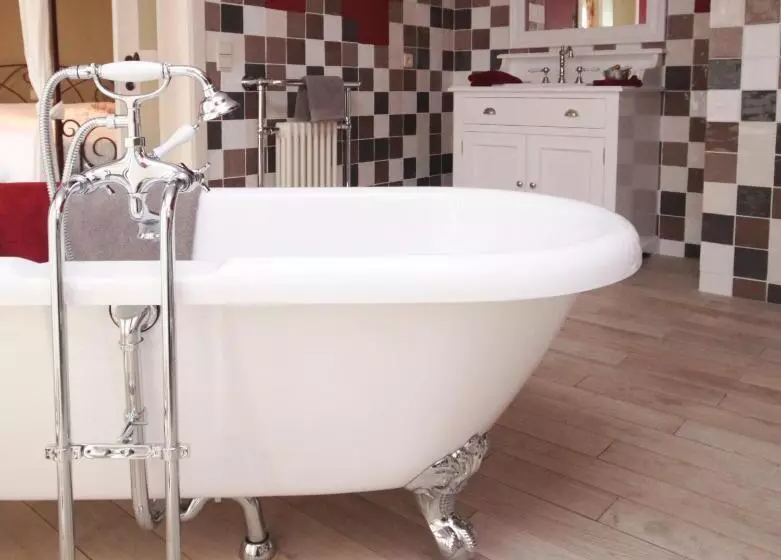 تختخواب و صبحانه Comme à La Ferme