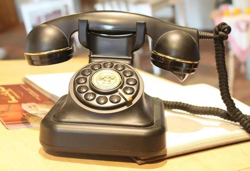 تختخواب و صبحانه Comme à La Ferme