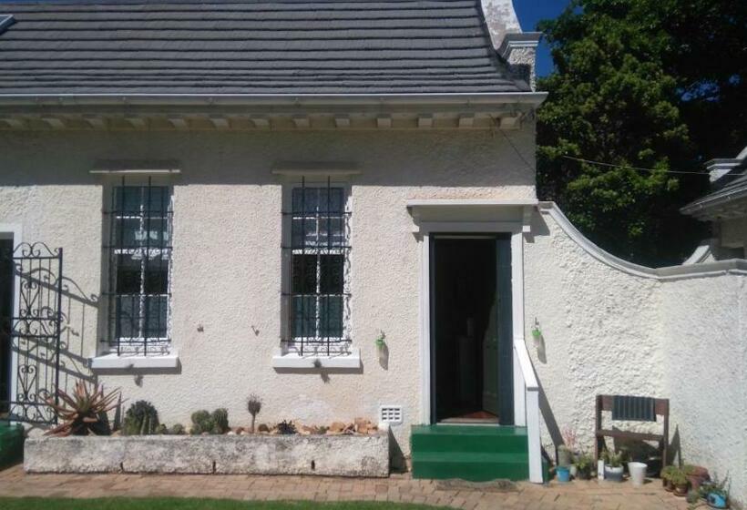 Bed and Breakfast Seven Gables