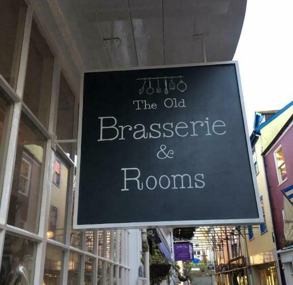민박 The Old Brasserie & Rooms @ No.8