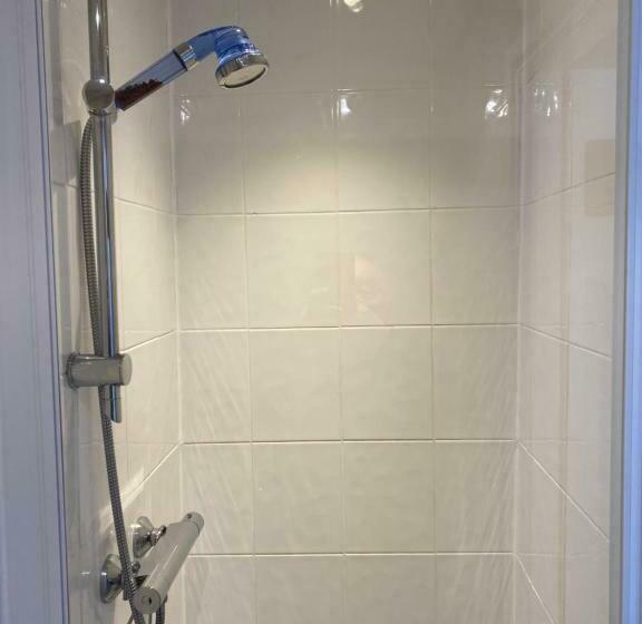 민박 The Old Brasserie & Rooms @ No.8