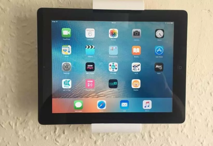 ベッドアンドブレックファースト The Old Brasserie & Rooms @ No.8