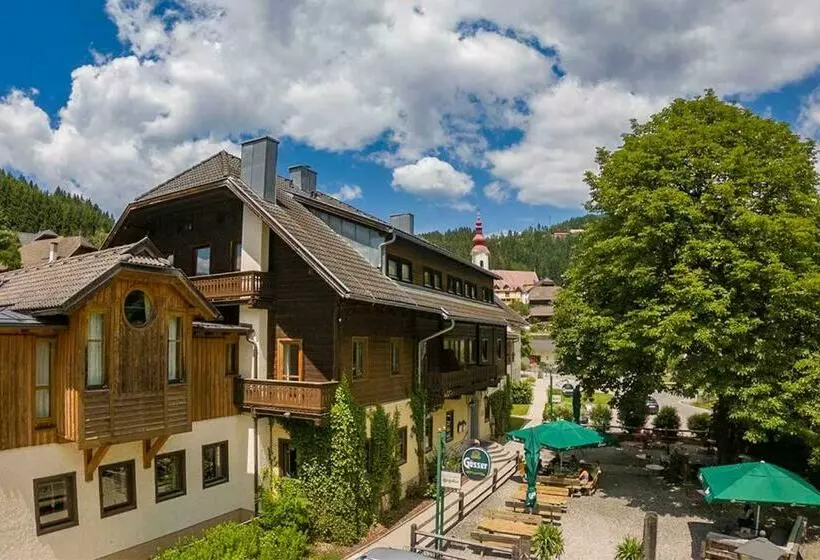 Hotelli Landgasthof Zum Scheiber