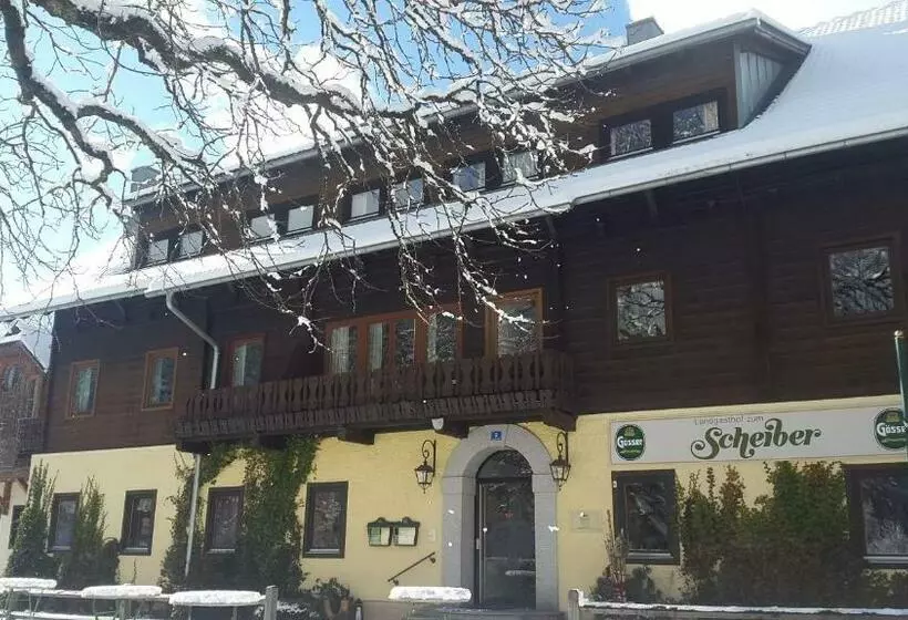 Hotelli Landgasthof Zum Scheiber
