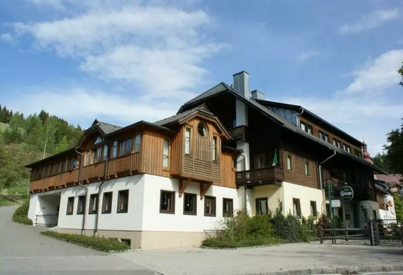 Hotelli Landgasthof Zum Scheiber