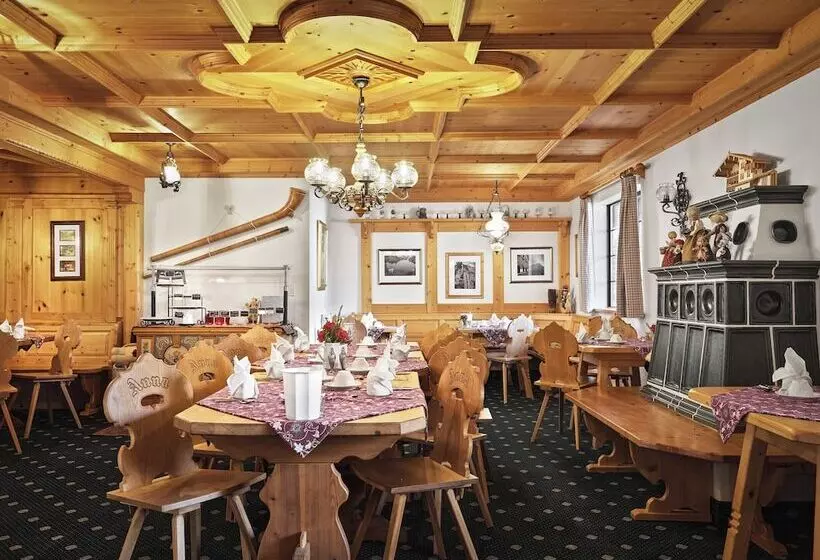 Hotelli Solstice Suites