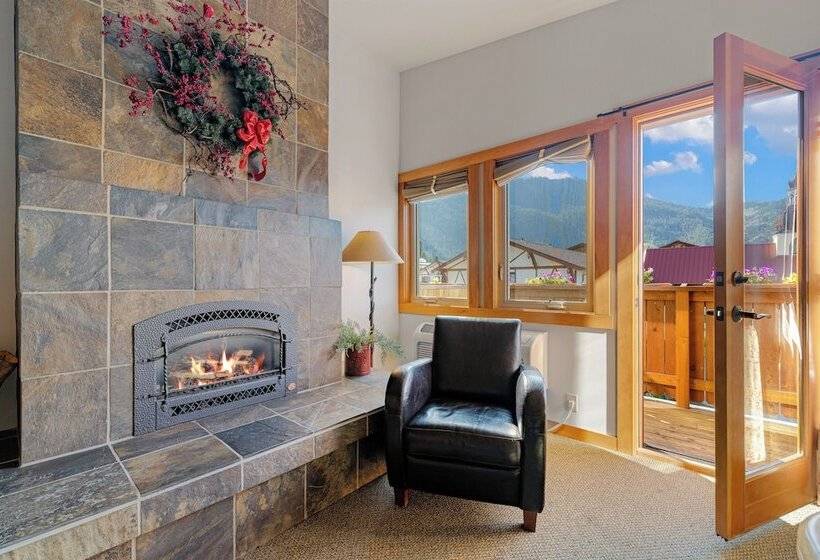 هتل Solstice Suites