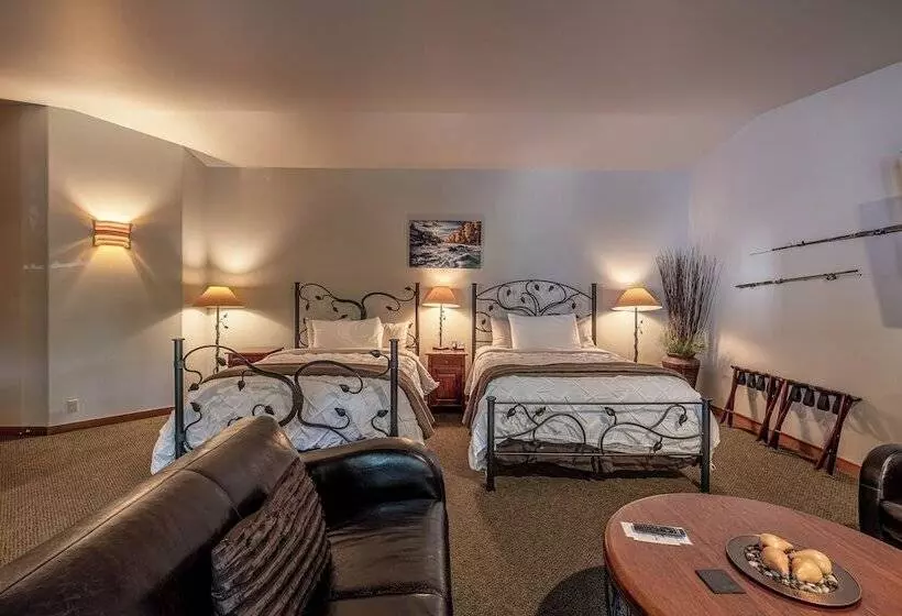 Hotelli Solstice Suites