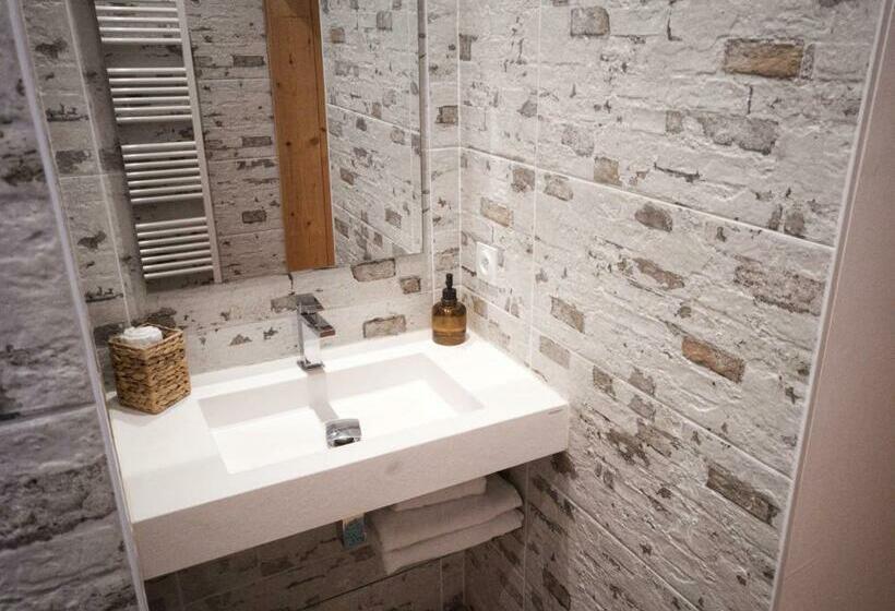 پانسیون L Essentiel