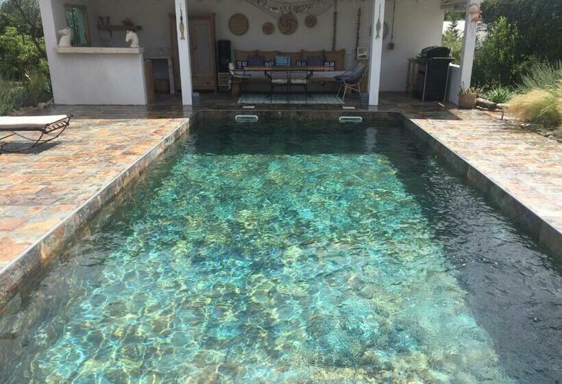 پانسیون Mazet Provençal