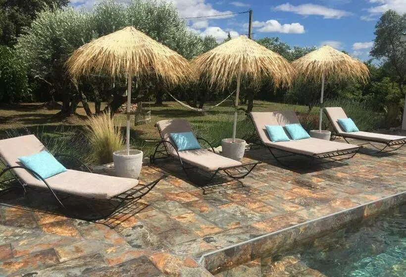 ペンション Mazet Provençal