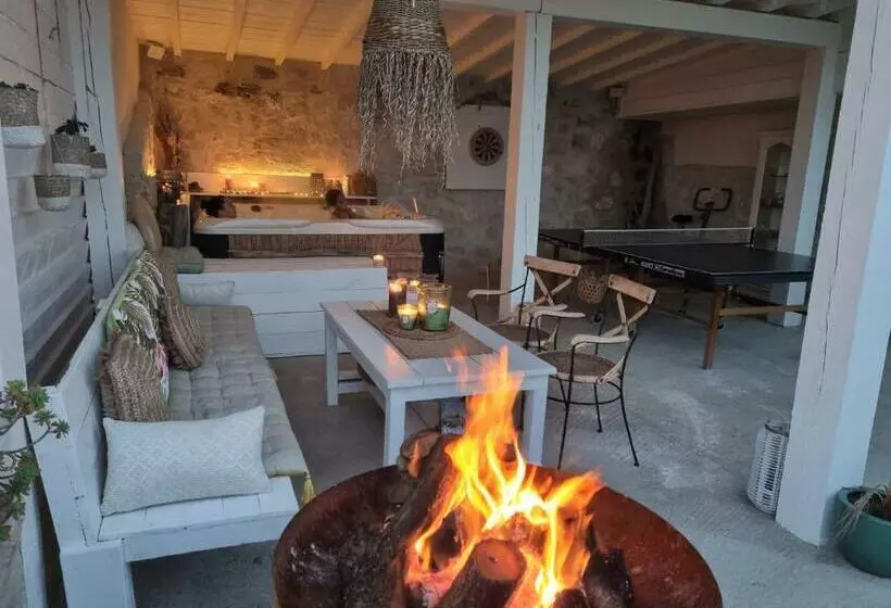 ペンション Mazet Provençal