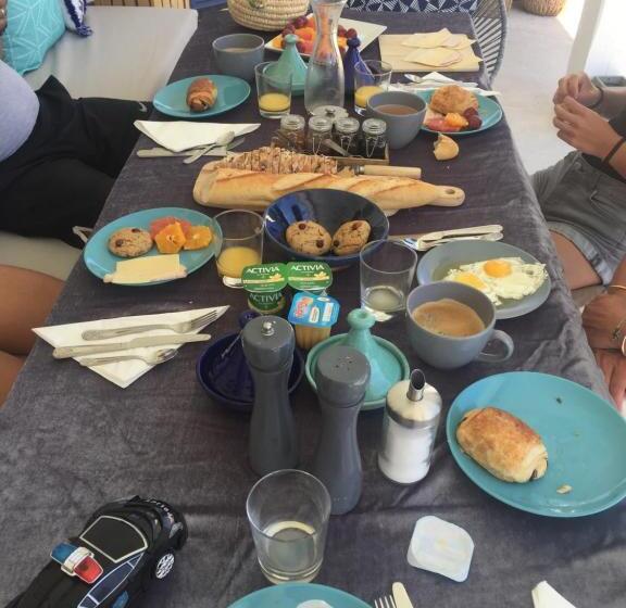 پانسیون Mazet Provençal