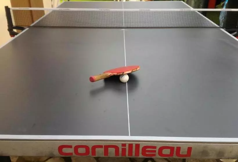 Aamiaismajoitus (B&B) Chambre Direct Piscine