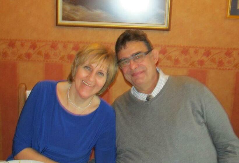 مبيت وإفطار Chez Myla Chambre Avec Tv écran Plat Et Salle De Bain Privative