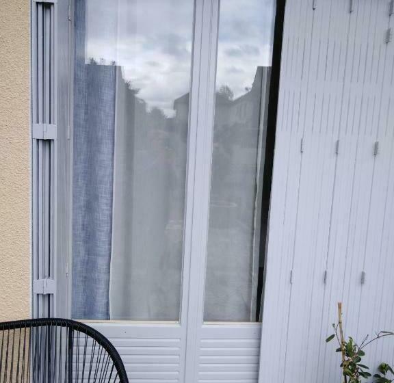 مبيت وإفطار Chez Myla Chambre Avec Tv écran Plat Et Salle De Bain Privative